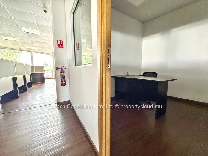 Office space for rent - ideal for call centers or accounting firms
