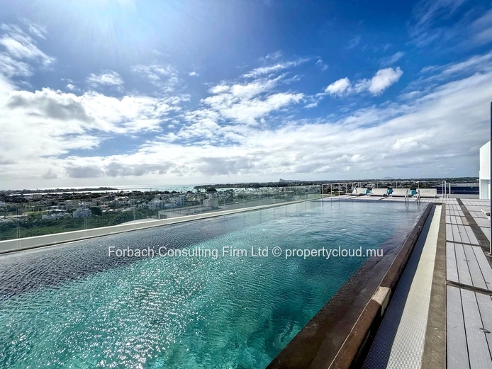 Grand Baie La Croisette- elegant apartment accessible to foreigners 