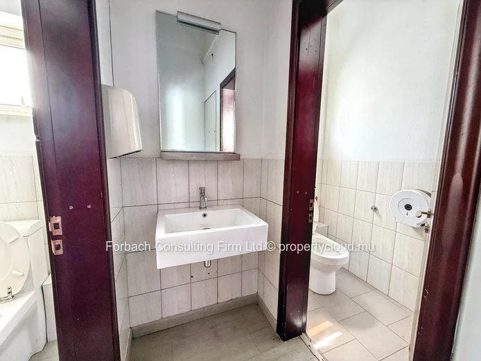 Office space for rent - ideal for call centers or accounting firms