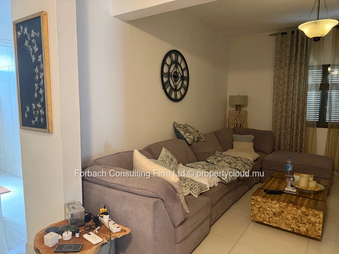 6 apartments building with office space in Trou aux Biches 