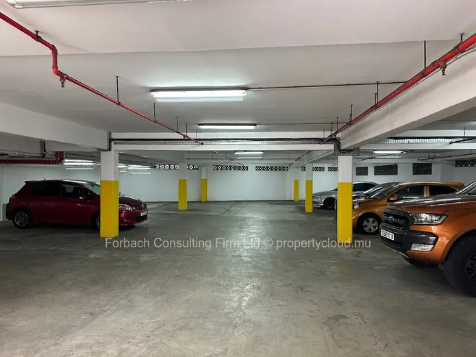 Commercial/office space for rent on main road in Belle Rose.It is ideal for call centres as well.