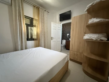 14 Bedroom Apartment