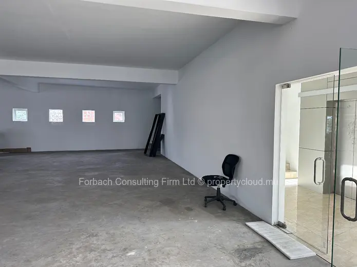 Commercial/office space for rent on main road in Belle Rose.It is ideal for call centres as well.