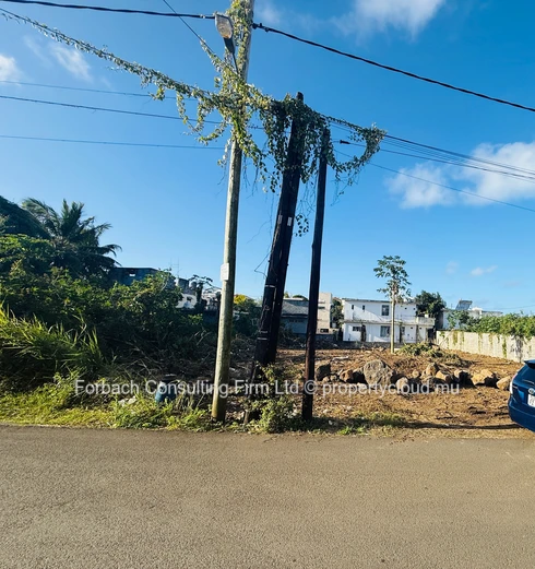10.7 perches of land in Morcellement Goodlands Phase II