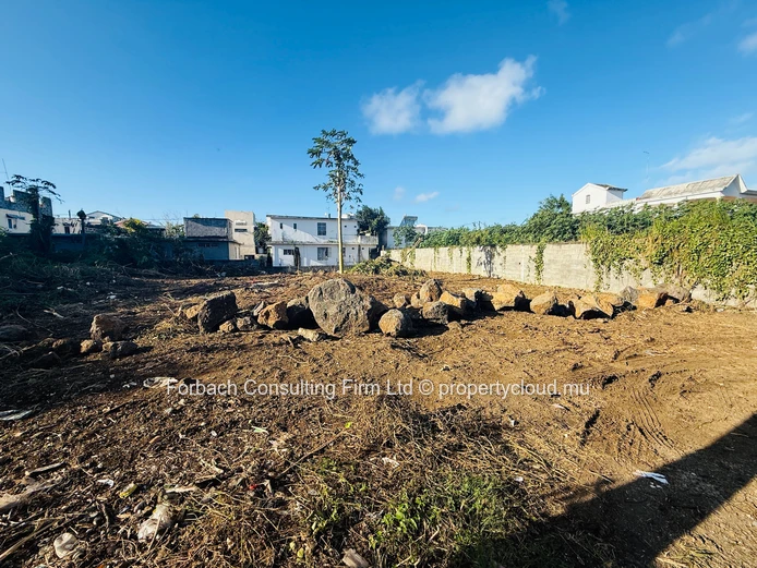 10.7 perches of land in Morcellement Goodlands Phase II