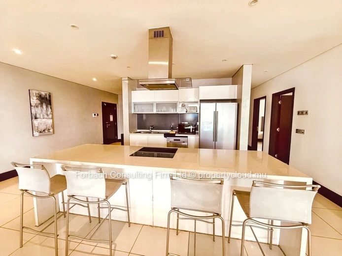 Grand Baie La Croisette- elegant apartment accessible to foreigners 