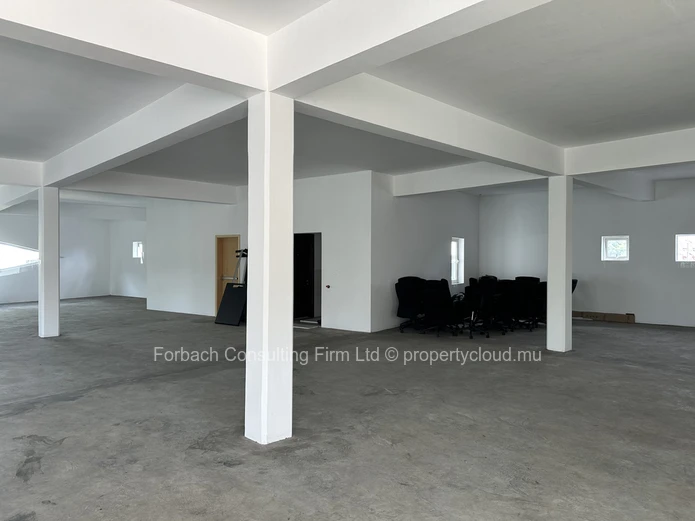 Commercial/office space for rent on main road in Belle Rose.It is ideal for call centres as well.